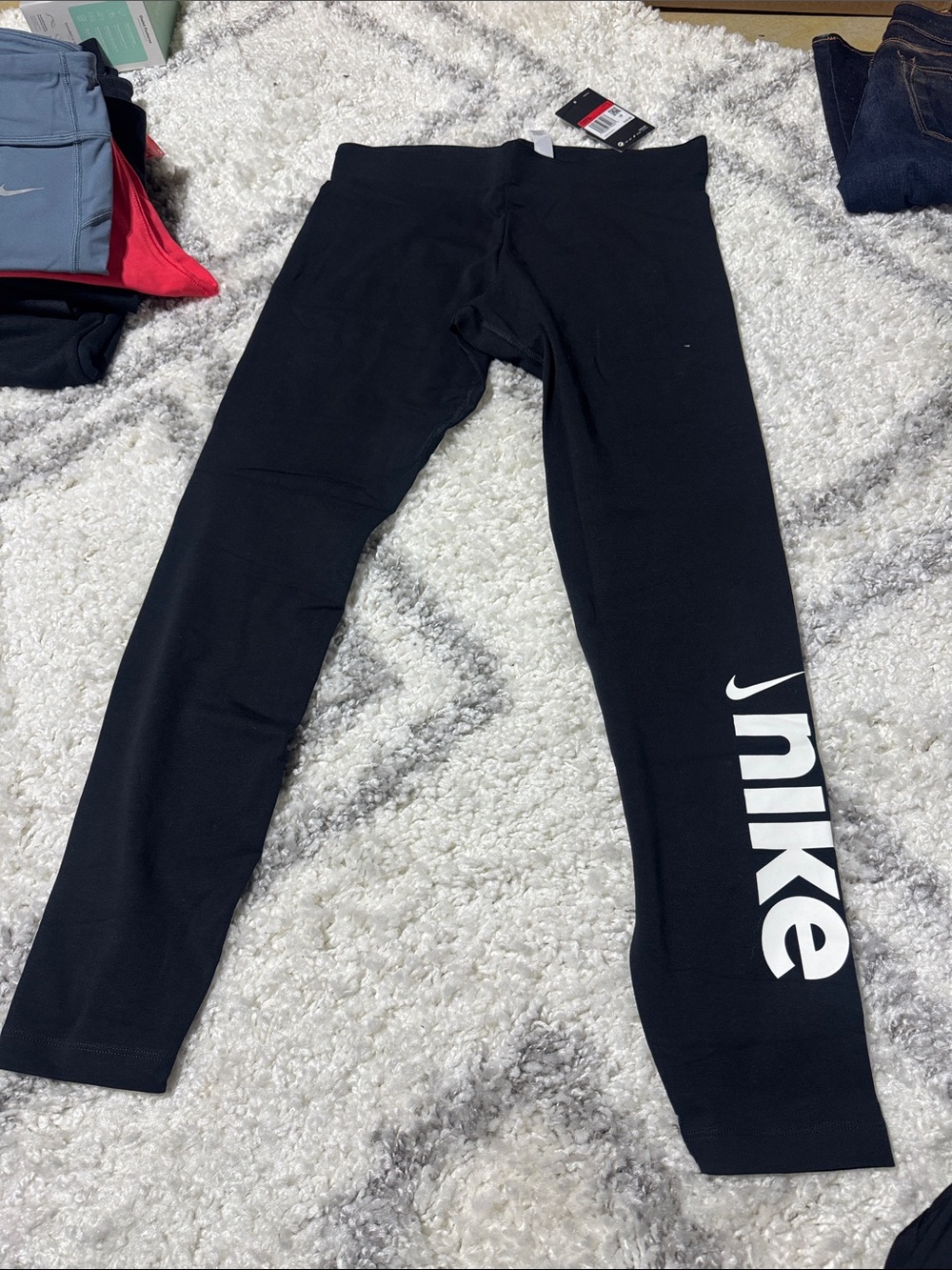 Women’s Nike Black Leggings with White Side Logo cu5074-010 large Msrp $40